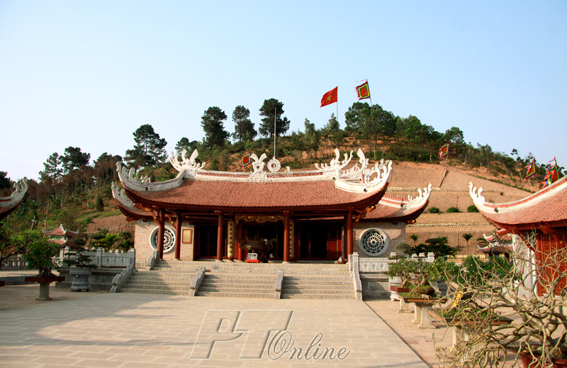 Đền Hùng và Giỗ tổ Hùng Vương
